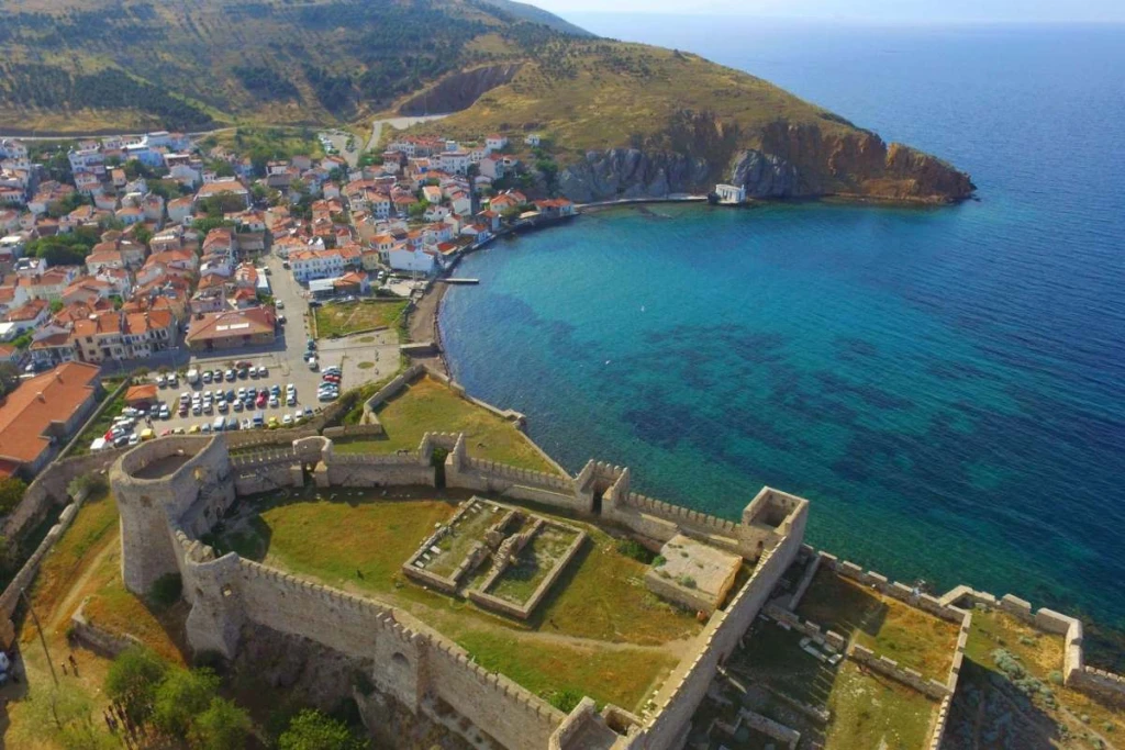 Bozcaada Assos Ayvalık Cunda Rundtur / 1 Natt Hotellövernattning / Avresa från Istanbul