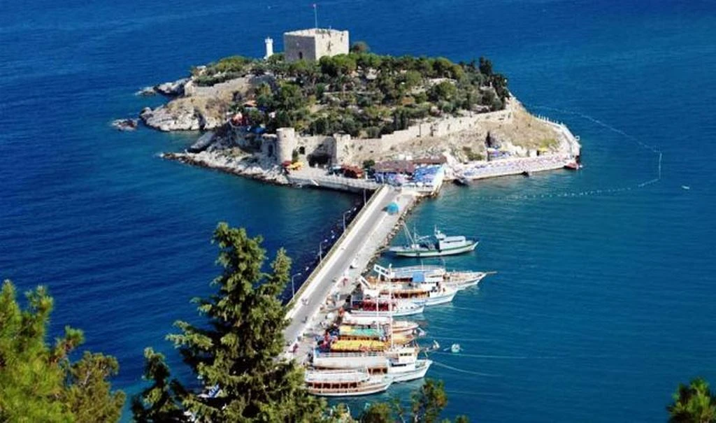 Kuşadası, Çeşme, Ayvalık Tur / 2 Netter Hotell Innkvartering / Avreise fra Istanbul