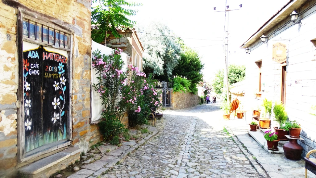 Gökçeada Bozcaada Tour / 1 Natt Hotellboende / Utgång från Istanbul