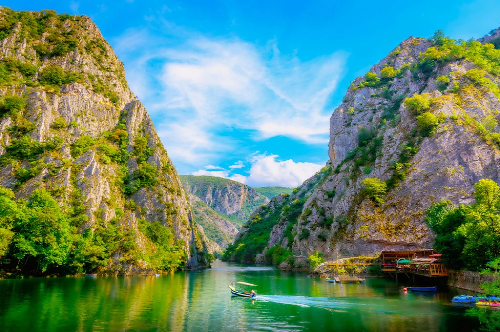 Stora Balkan Tour med Air Albania, 6 länder utan visum, inklusive extra turer / 7 nätter hotellboende / Avresa från Istanbul