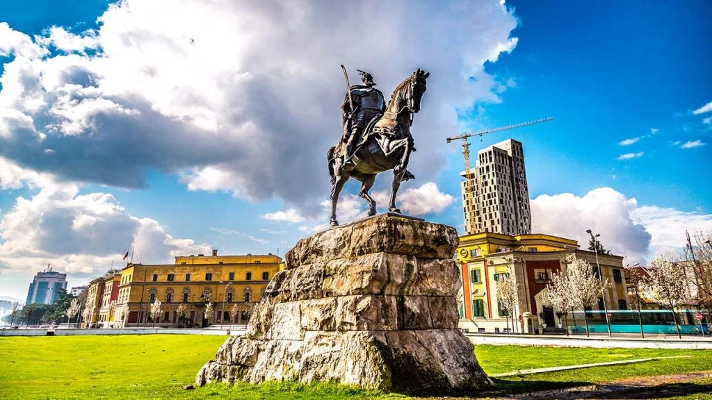 Stora Balkan Tour med Air Albania, 6 länder utan visum, inklusive extra turer / 7 nätter hotellboende / Avresa från Istanbul