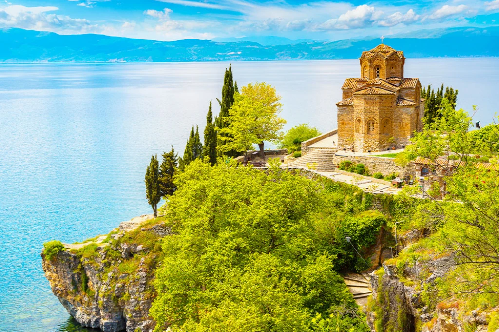 تور بزرگ بالکان با آژانس Ajet شامل 6 کشور بدون ویزا با تورهای اضافی / شامل 7 شب اقامت در هتل / خروج از استانبول / رفت به اسکوپیه