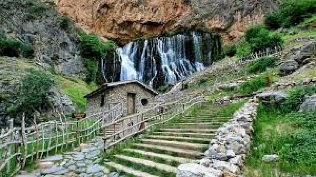 Visite de Kapuzbasi Waterfall et Sultan Marshers de Cappadocia