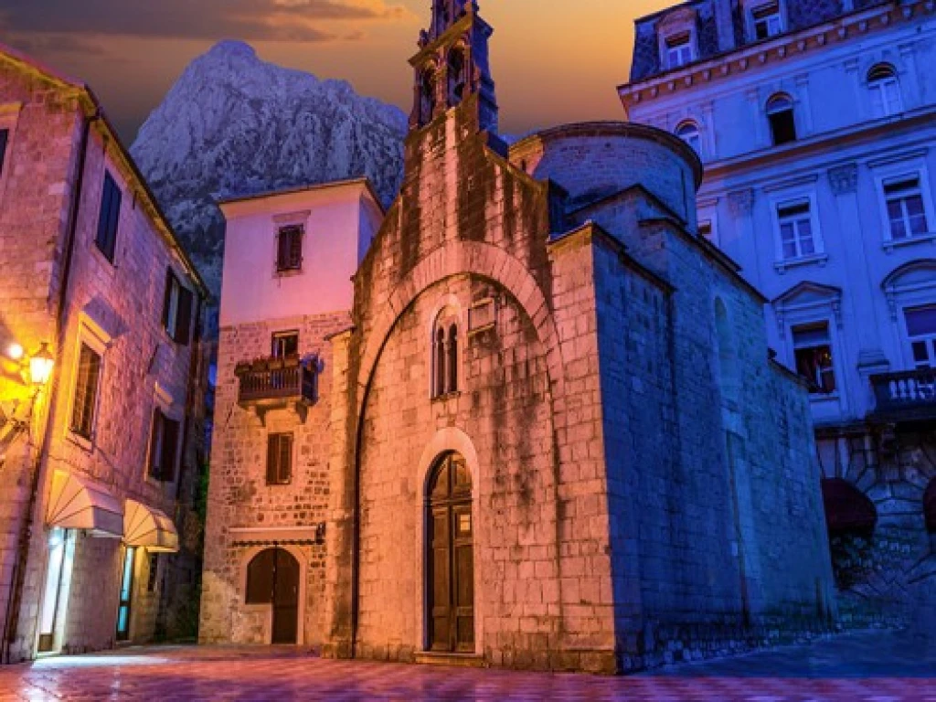 Budva drömturné med Air Montenegro utan visum / 3 nätter hotellboende / Avresa från Istanbul / Flyg till Podgorica