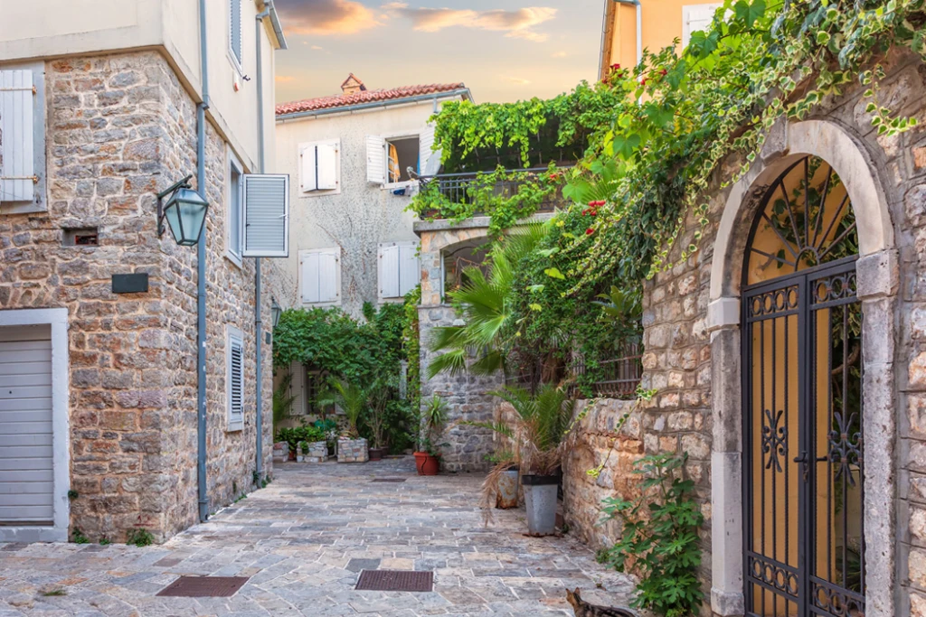 تور بوسنی و هرزگوین با پرواز ترکیه و اقامت ۳ شب در هتل / خروج از استانبول بدون ویزا