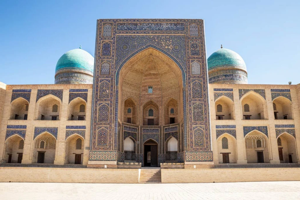 Exklusiv Uzbekistan Tour med Uzbekistan Air inklusive extraturer utan visum / 5 nätter hotellövernattningar / Avgång från Istanbul