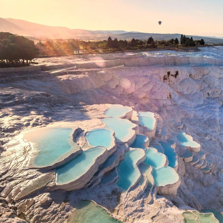 ΠΕΡΙΗΓΗΣΗ ΣΤΟ ΠΑΜΟΥΚΑΛΕ