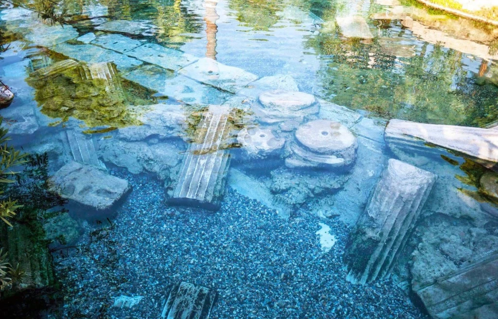 ΠΕΡΙΗΓΗΣΗ ΣΤΟ ΠΑΜΟΥΚΑΛΕ