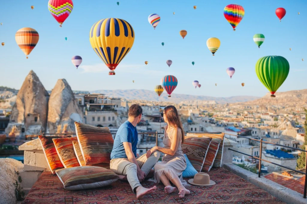 🌍 Réservation en ligne à Cappadoce – Réservez les meilleures montgolfières, circuits en VTT, équitation et plus encore au même endroit