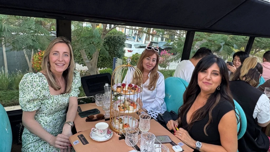 Tour de Cidade de Luxo com Brunch do Bustronomy