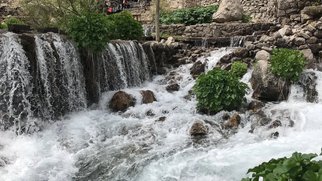 Flyg med övernattning i Van Tatvan Tunceli Munzur Ovacık Kemaliye Sivas / 3 nätter hotellboende / Avresa från Istanbul