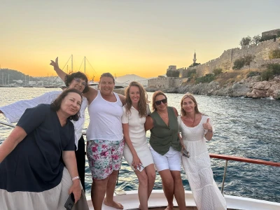 Tour Matahari Terbenam Pribadi dengan Perahu