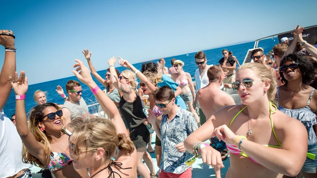 Oludeniz 6 Islands Family Boat Trip - Peaceful Cruise with Lunch
