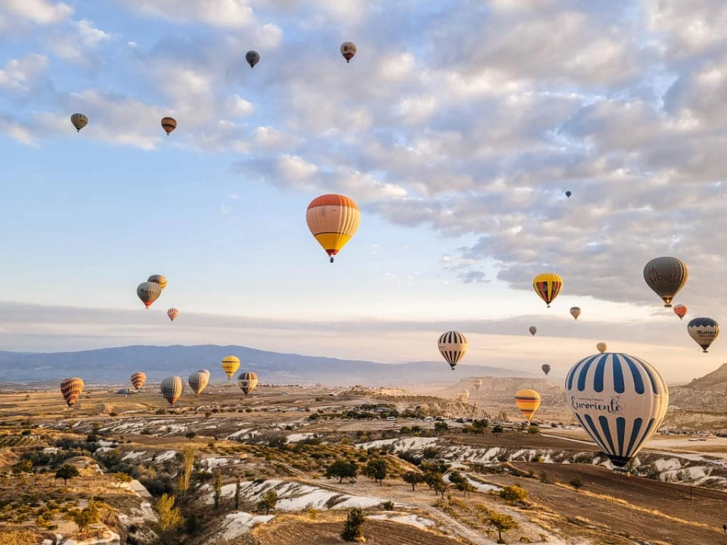 Le Guide Ultime des Visites de Cappadoce : Rouges, Verts, Bleus, Mélange et Aventures en Quad (2026)