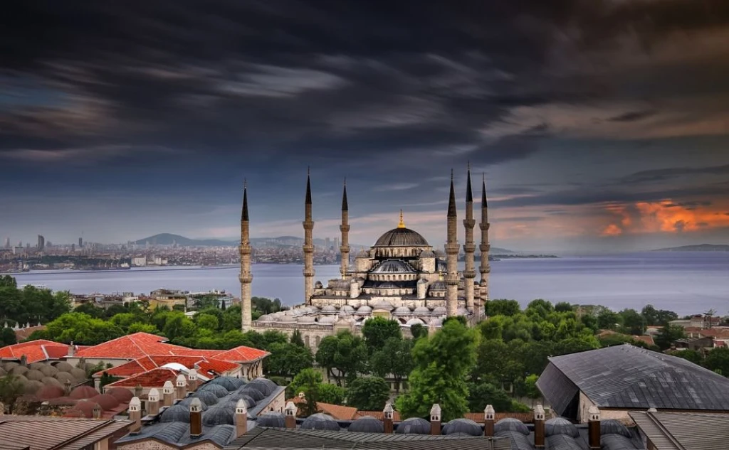 Turul Vechiului Oraș Inclusiv