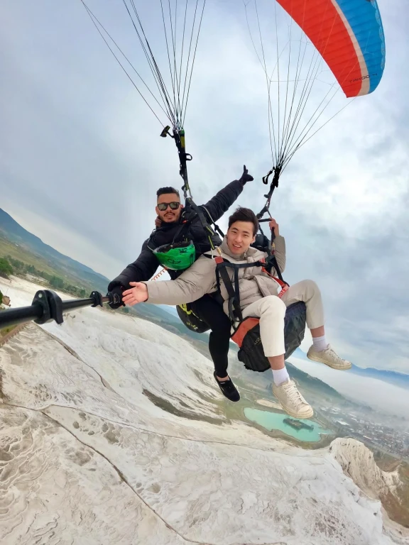 Приключение с параглайдинг в Памуккале