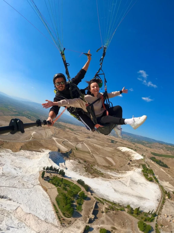 Приключение с параглайдинг в Памуккале