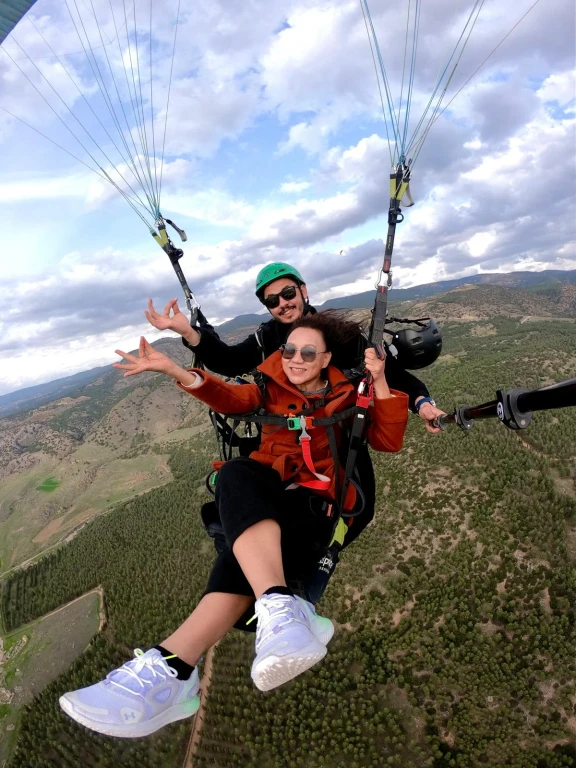 Приключение с параглайдинг в Памуккале