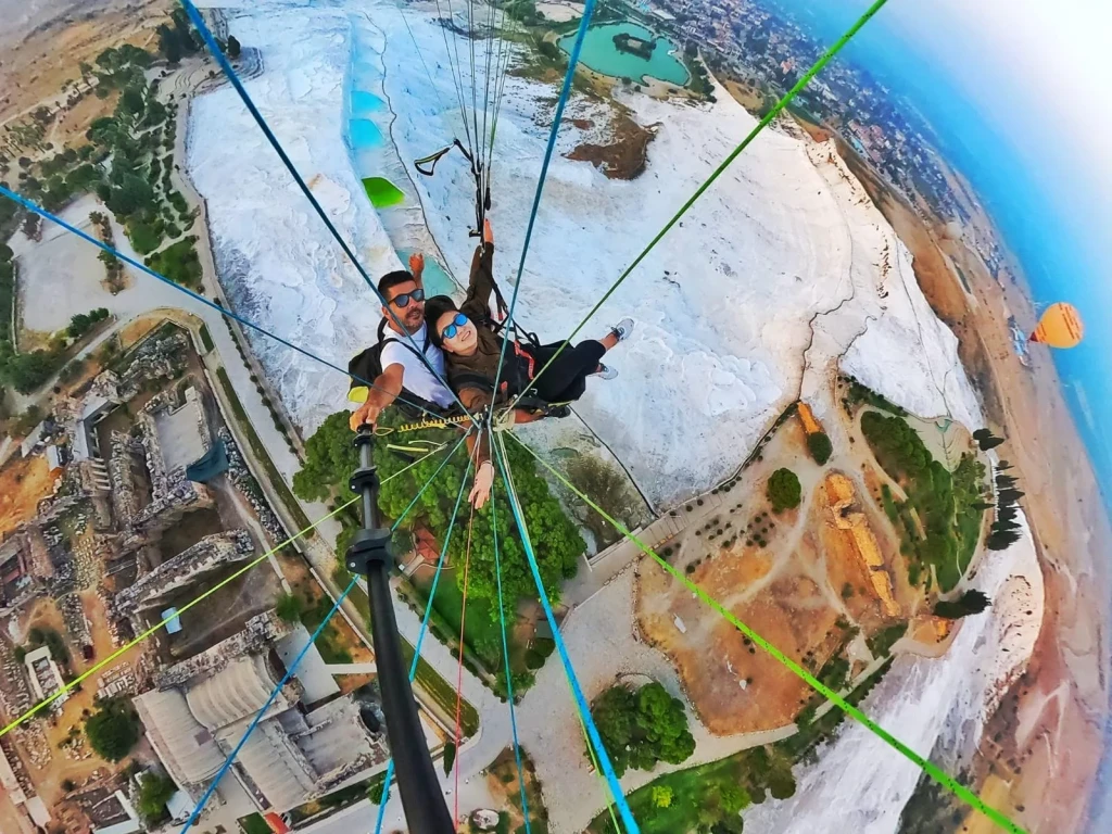 Приключение с параглайдинг в Памуккале