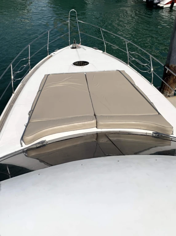 68ft Alshali - Dubai Private Yacht Trip