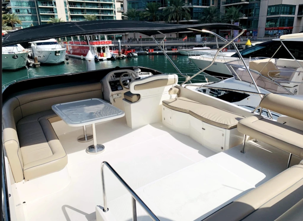 68ft Alshali - Dubai Private Yacht Trip