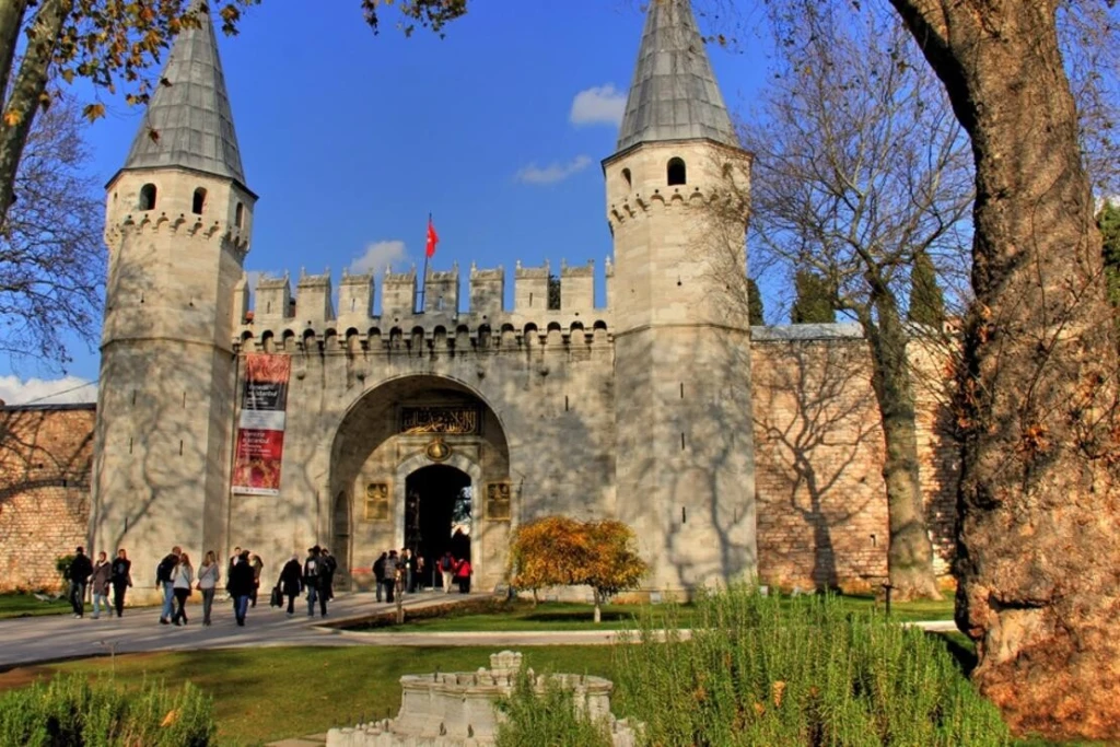 2 Days 1 Night Istanbul Tour From Kusadasi by Flight