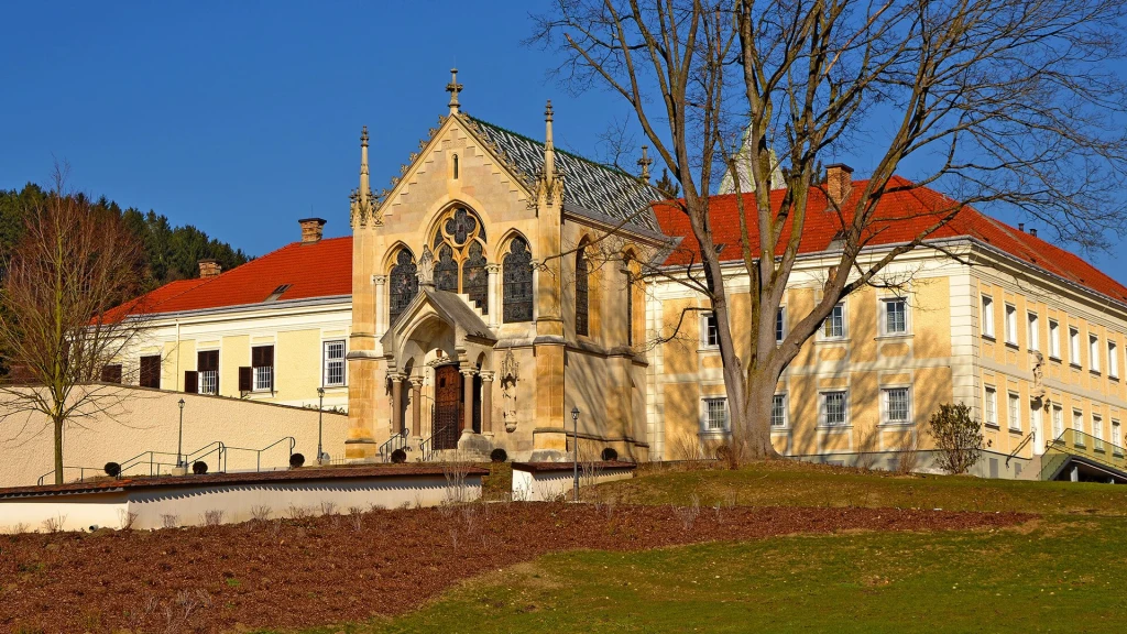 "TURUL CENTRAL EUROPEAN CU AIRLINES AJET"