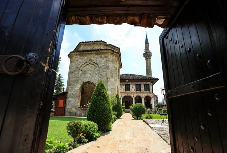 ΚΟΣΟΒΑΡΟΙ ΜΕΓΑΛΟΣ ΒΑΛΚΑΝΙΚΟΣ ΤΟΥΡΙΣΜΟΣ ΕΞTRA ΤΟΥΡΣ ΚΑΙ ΔΕΙΠΝΑ ΣΥΜΠΕΡΙΛΑΜΒΑΝΟΝΤΑΙ