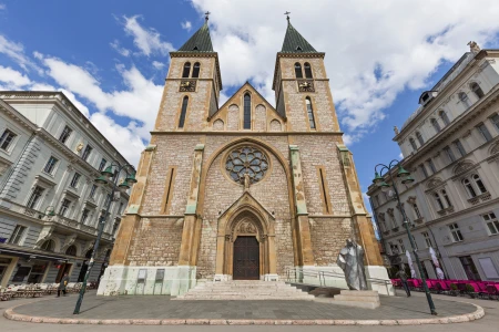 ΚΟΣΟΒΑΡΟΙ ΜΕΓΑΛΟΣ ΒΑΛΚΑΝΙΚΟΣ ΤΟΥΡΙΣΜΟΣ ΕΞTRA ΤΟΥΡΣ ΚΑΙ ΔΕΙΠΝΑ ΣΥΜΠΕΡΙΛΑΜΒΑΝΟΝΤΑΙ