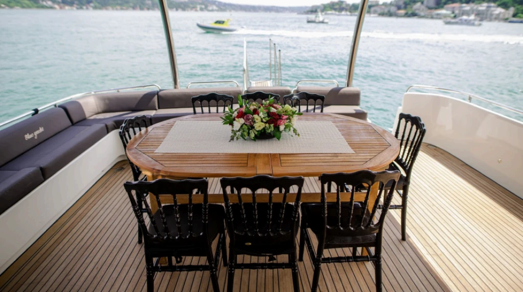 豪华私人游艇租赁