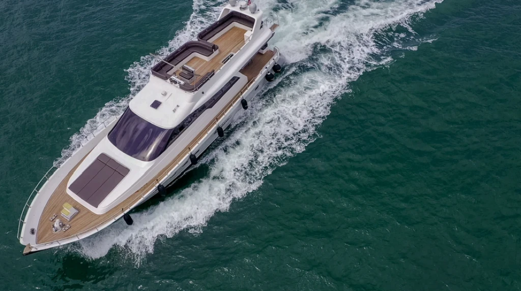 豪华私人游艇租赁