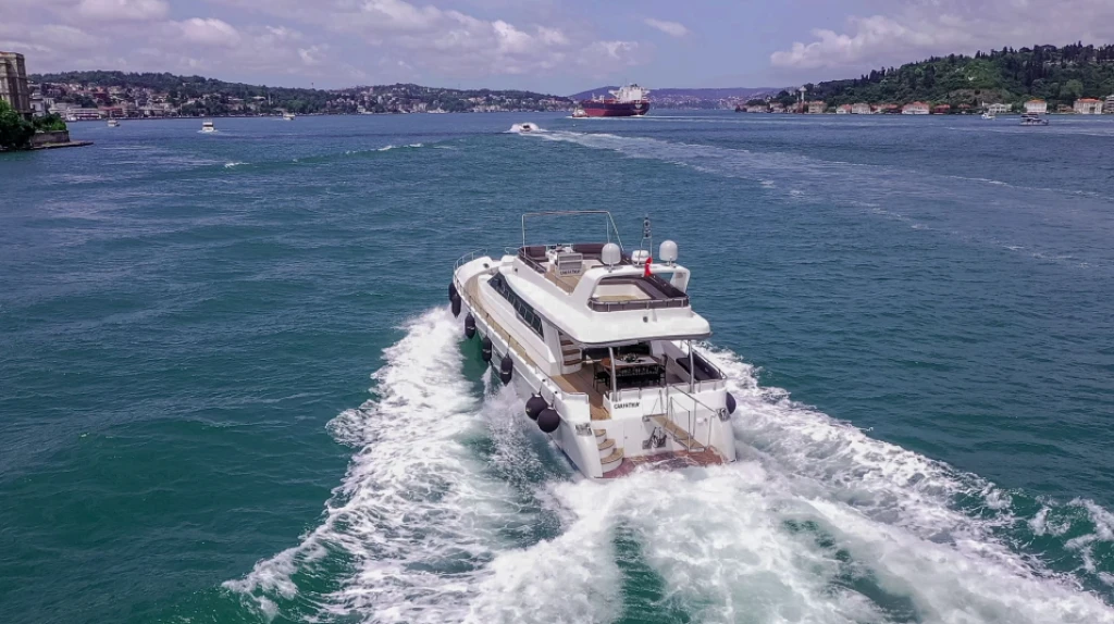 豪华私人游艇租赁