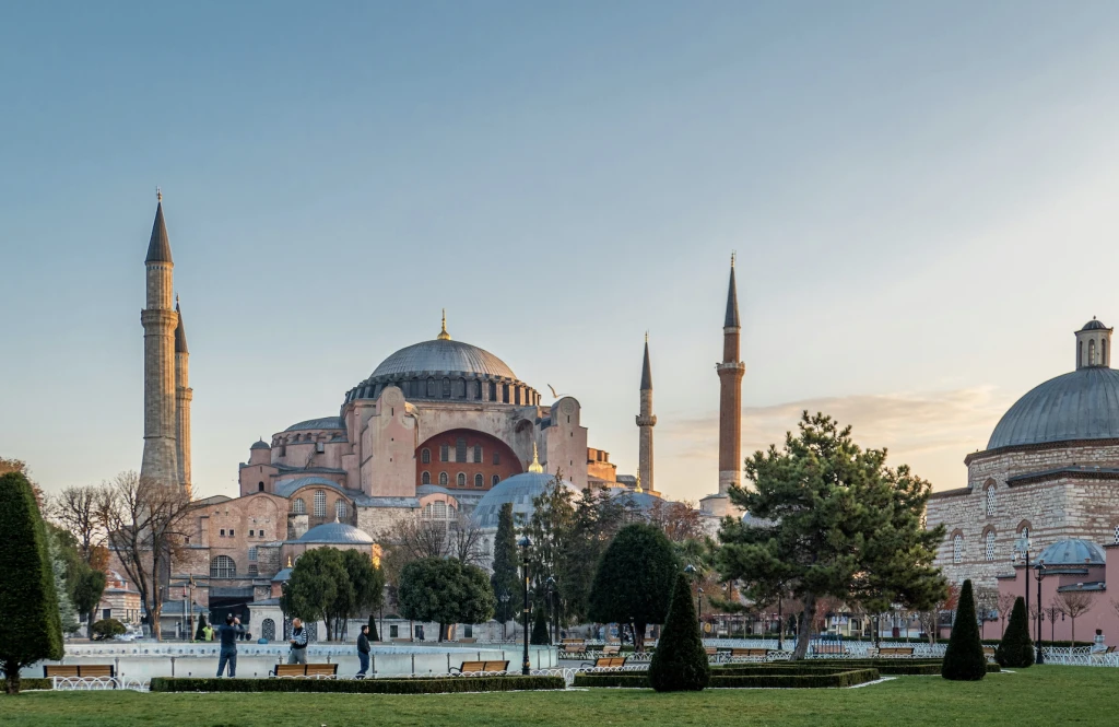 Private Guided Istanbul Layover Tour + Private Transfers (Pickup & Return Included) Guaranteed Return Before Your Flight