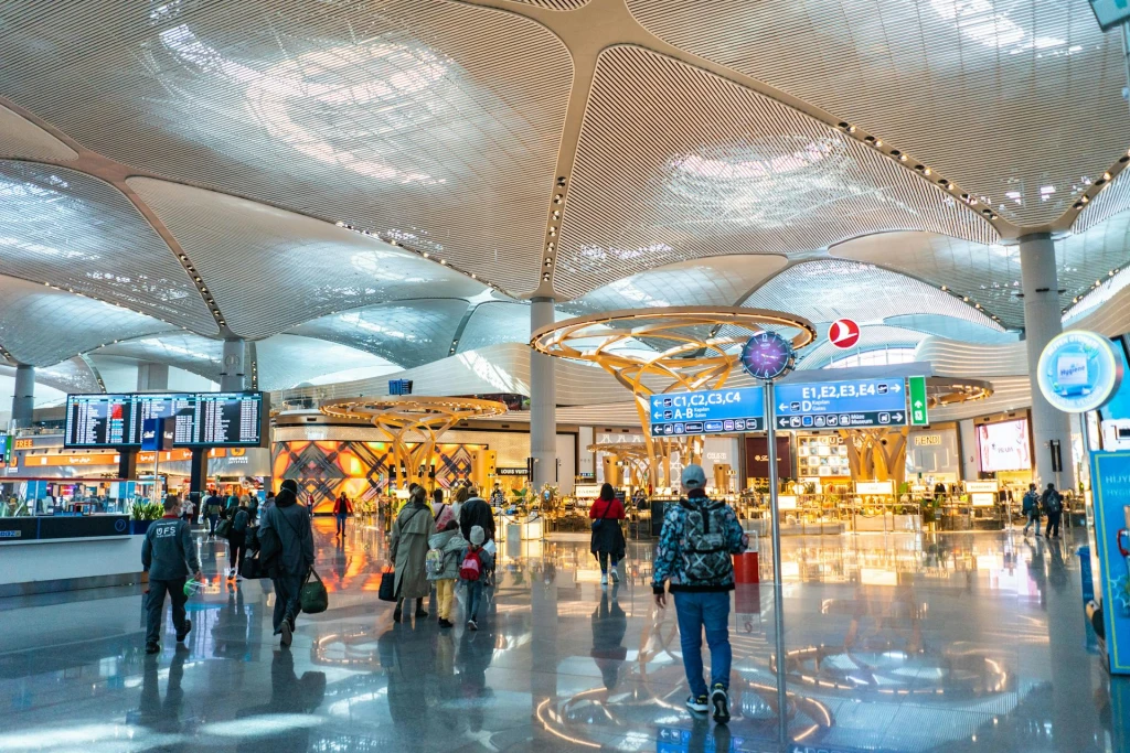 Wie man 2025 zu Gate 14 am Flughafen Istanbul (IST) gelangt