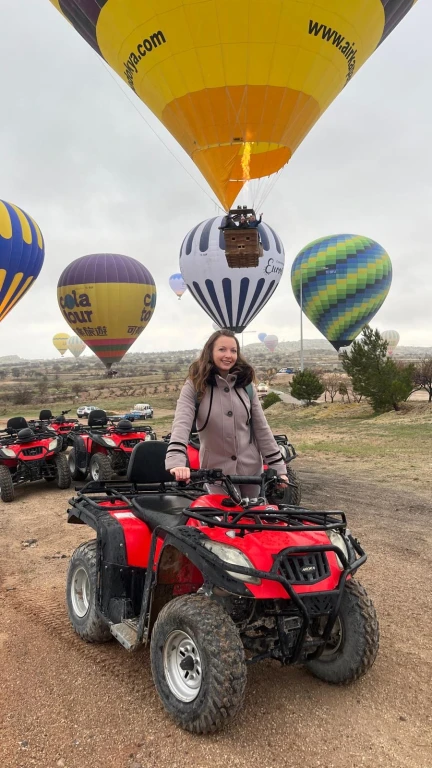 "Tour de ATV nas Três Belezas de Ürgüp 2 Horas ao Amanhecer"