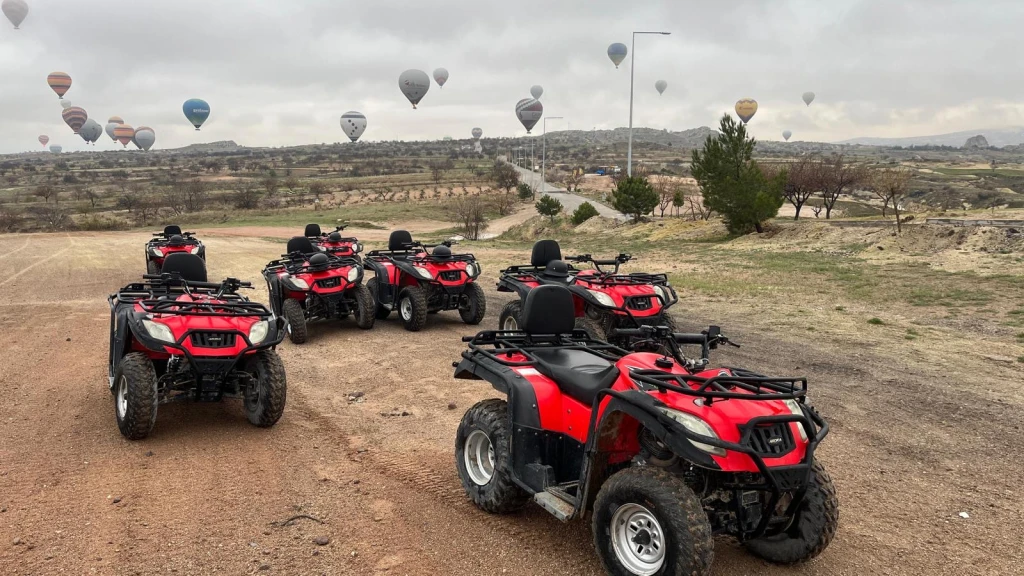 "Tour de ATV nas Três Belezas de Ürgüp 2 Horas ao Amanhecer"