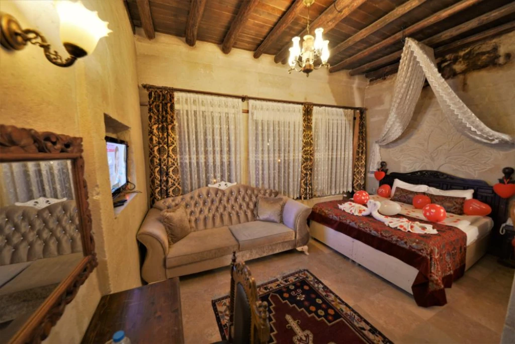 कपादोक्या हनीमून डेडेली 301