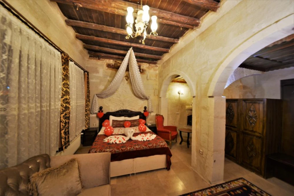 कपादोक्या हनीमून डेडेली 301