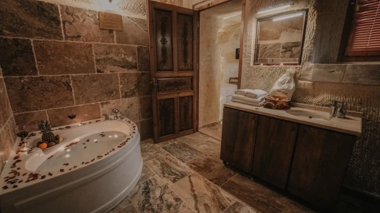Nostalji Cave Hotel 104 | Otantik Mağara Oda Deneyimi