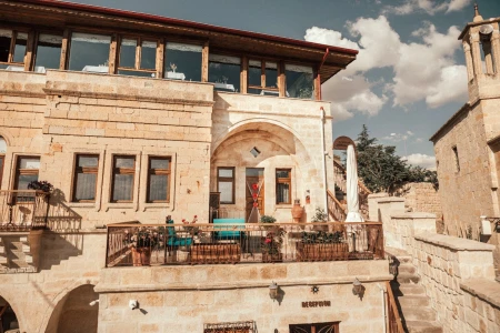 Nostalji Cave Hotel 107 | Özel Teraslı Taş Balayı Odası