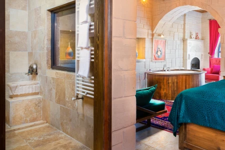 Kapadokya Balayı | Megaron Cave Hotel 103 Balkonlu Deluxe Oda