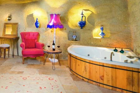Megaron Cave Hotel 106 | Tam Mağara Balayı Odası