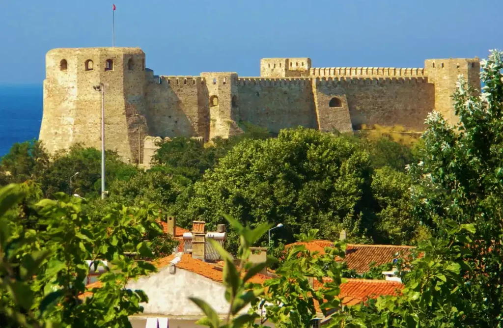 Bozcaada Assos Ayvalik Cunda Turu / 1 Gece Otel Konaklamalı