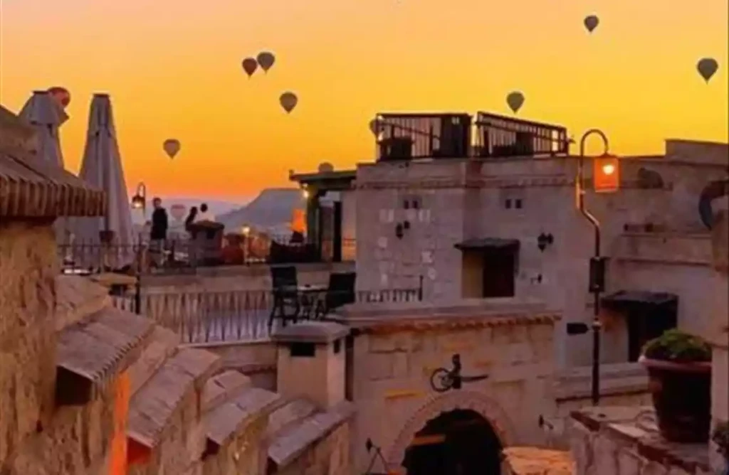 Kapadokya Hacibektaş Turu / 1 Gece Otel Konaklamalı