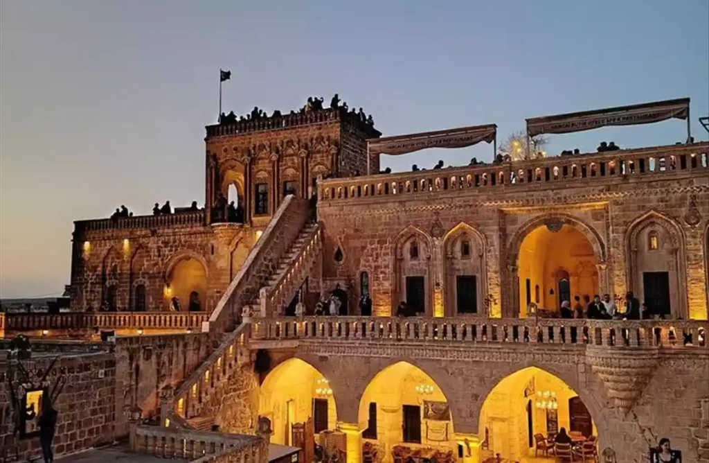 Kapadokya Hacibektaş Turu / 1 Gece Otel Konaklamalı