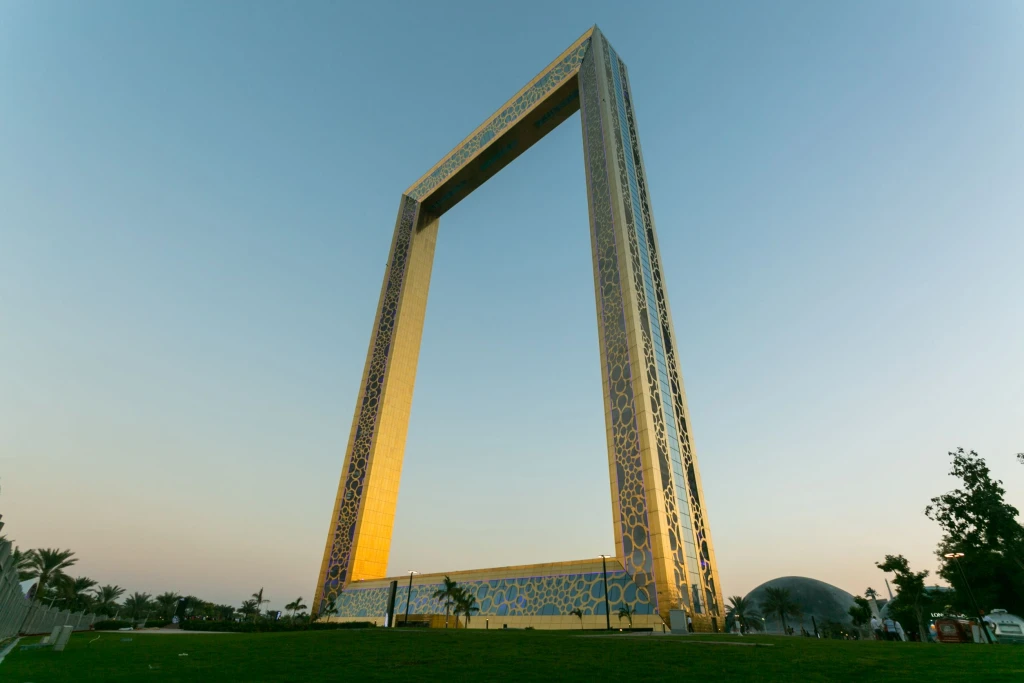 The Dubai Frame