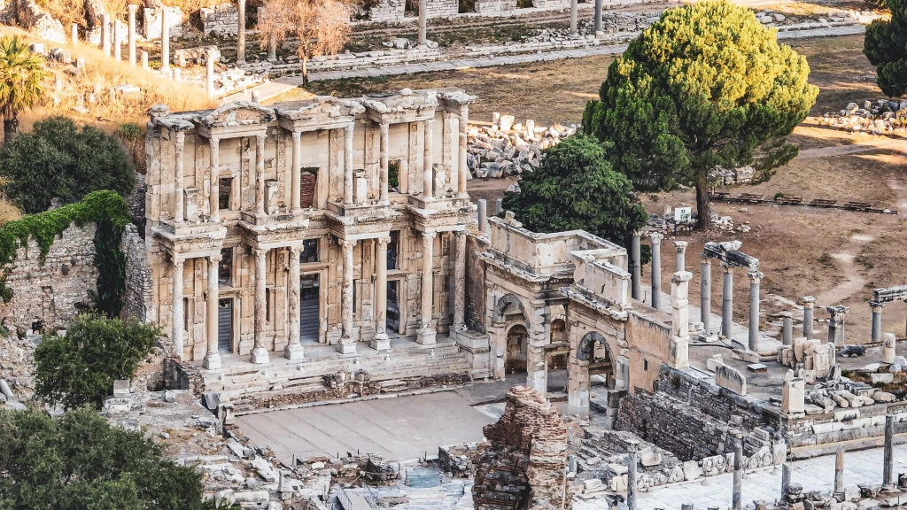 Private Ephesus and Sirince Village Tour from Kusadasi Port and Lunch