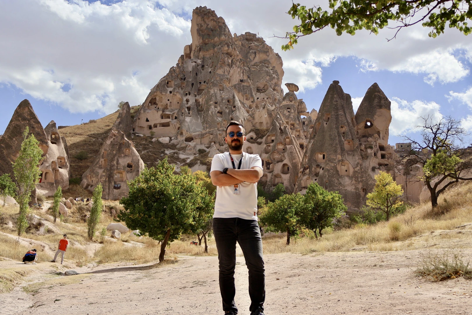 Ποιοι είμαστε;