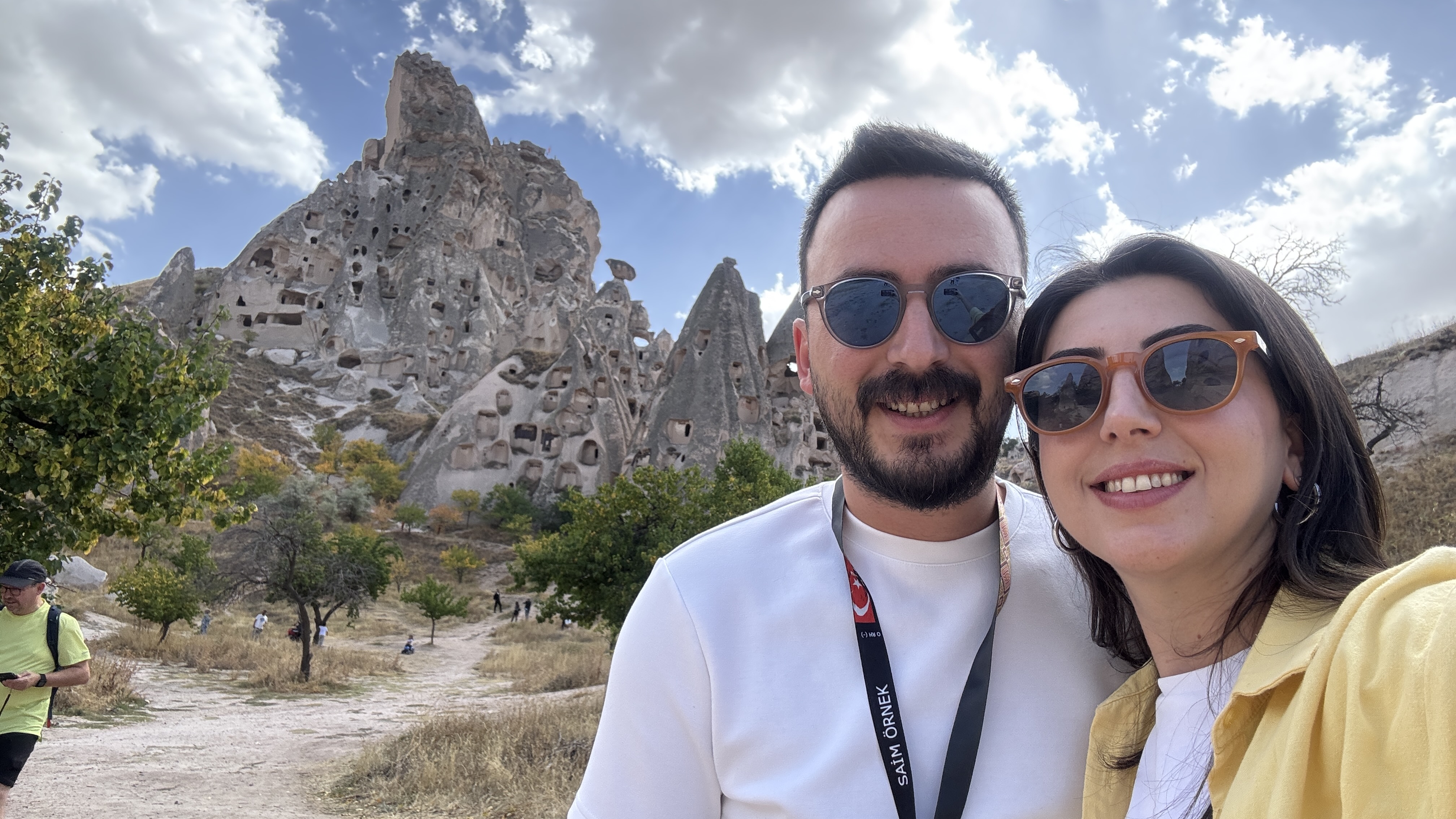 हम कौन हैं?