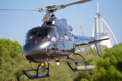 Passeio de Helicóptero de 12 Minutos pela Skyline de Dubai